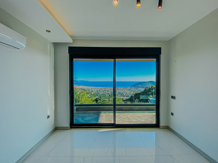 Image No.31-5 Bed House/Villa for sale