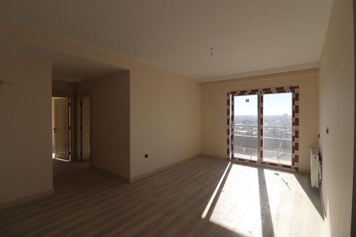 Image No.5-2 Bed Commercial for sale