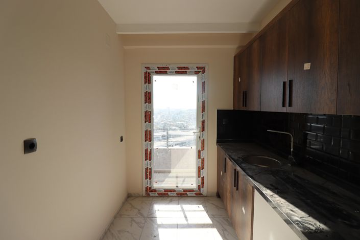 Image No.8-2 Bed Commercial for sale