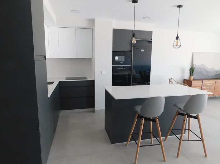 Image No.20-3 Bed Apartment for sale