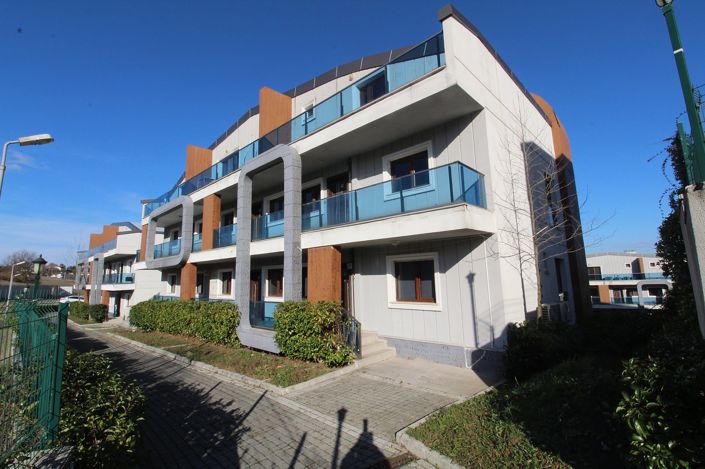 Image No.2-4 Bed Apartment for sale