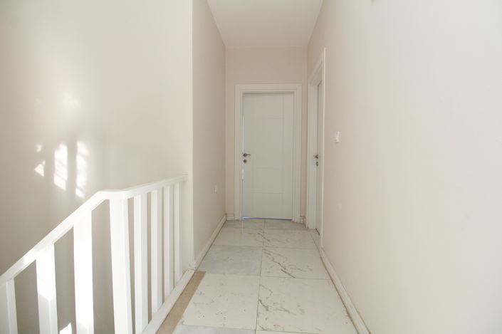 Image No.30-4 Bed Apartment for sale