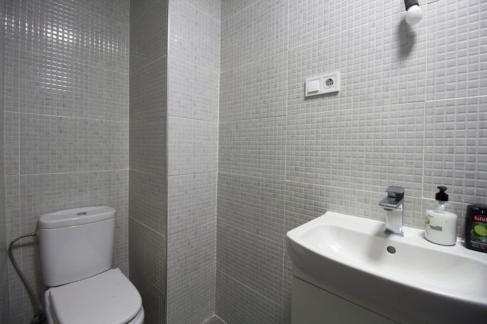 Image No.12-1 Bed Commercial for sale