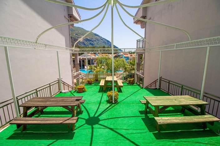 Image No.8-16 Bed Commercial for sale