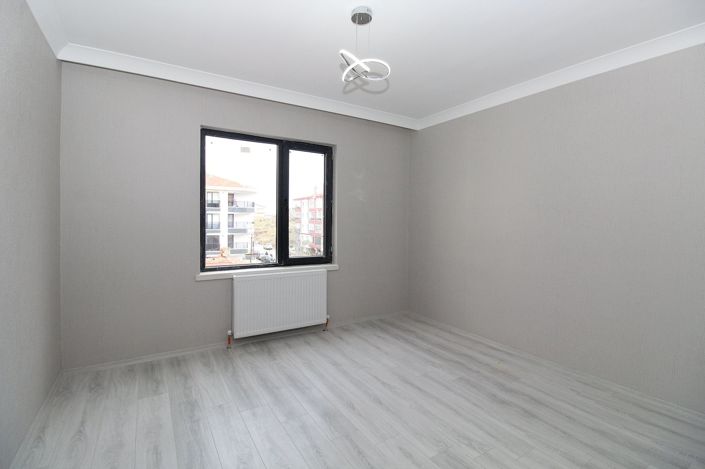 Image No.11-3 Bed Apartment for sale