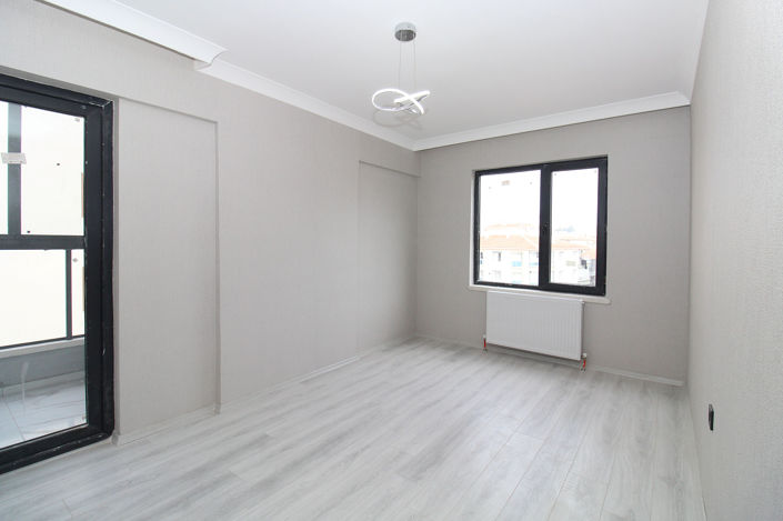 Image No.12-3 Bed Apartment for sale