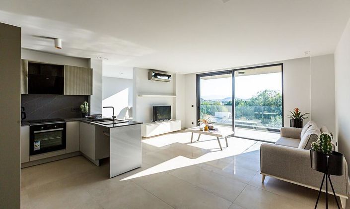 Image No.13-2 Bed Apartment for sale