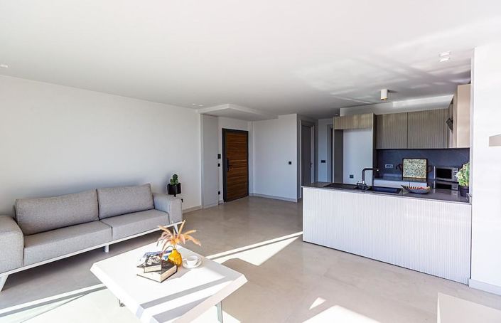 Image No.15-3 Bed Apartment for sale