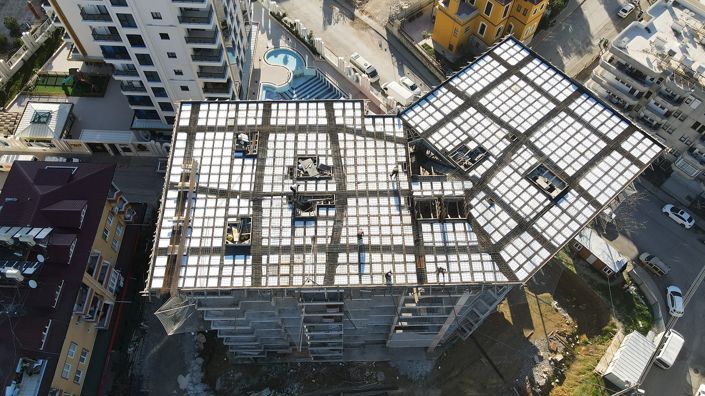 Image No.28-5 Bed Apartment for sale