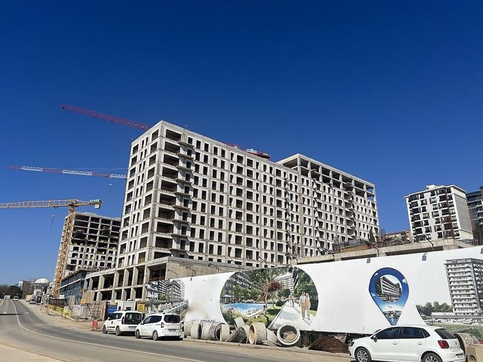 Image No.23-4 Bed Apartment for sale