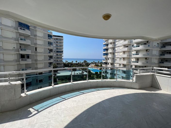 Image No.44-3 Bed Apartment for sale