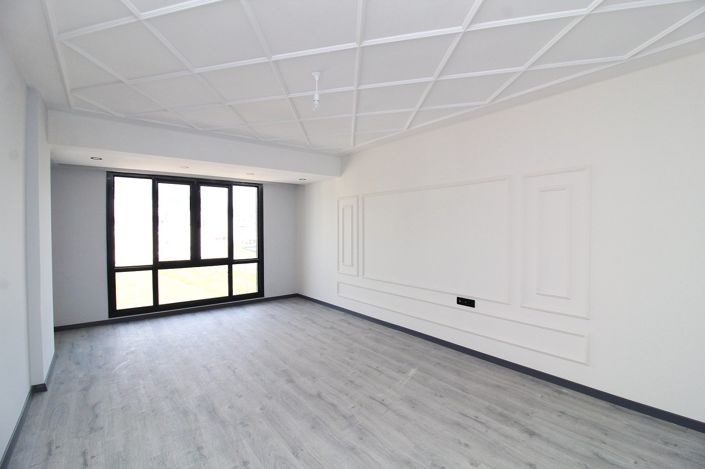 Image No.14-5 Bed Apartment for sale