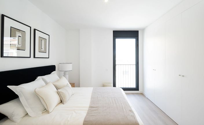 Image No.15-4 Bed Apartment for sale