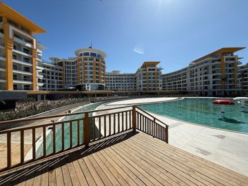 Exterior 12