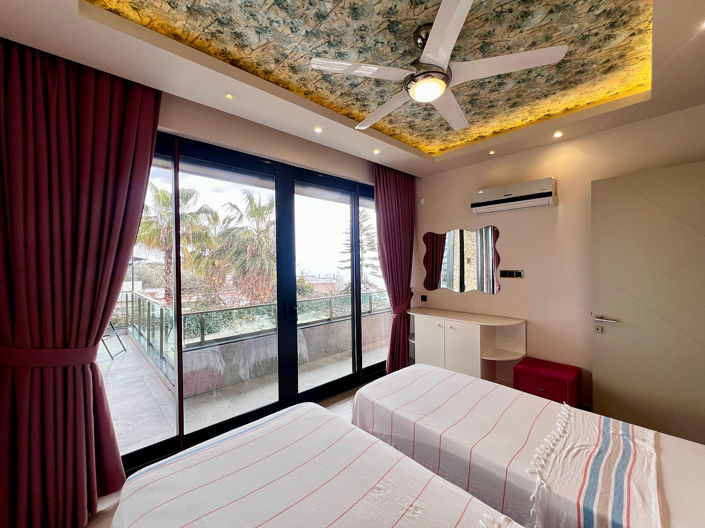 Image No.20-4 Bed House/Villa for sale