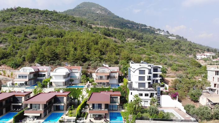 Image No.3-4 Bed House/Villa for sale