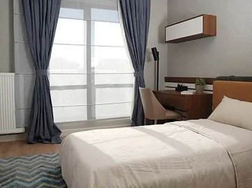 Interior 6