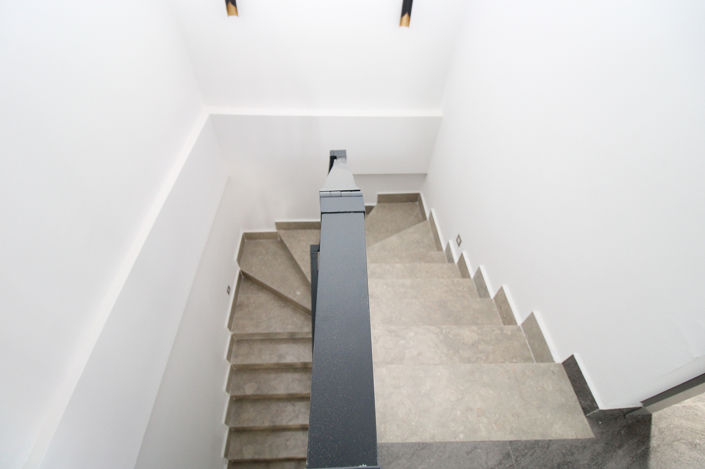 Image No.32-2 Bed Apartment for sale