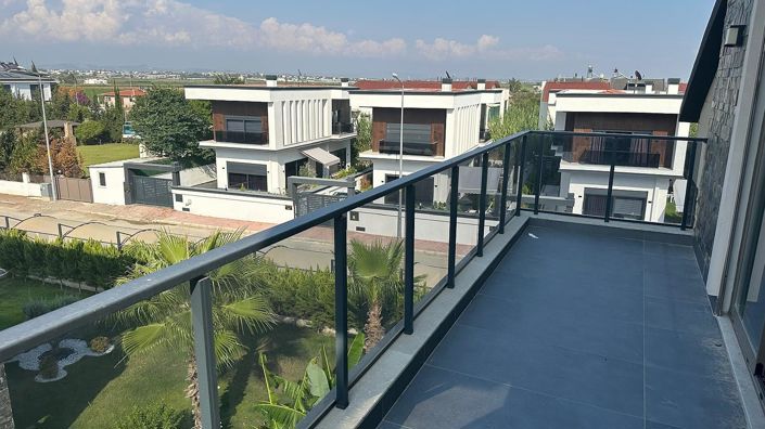 Image No.35-4 Bed Apartment for sale