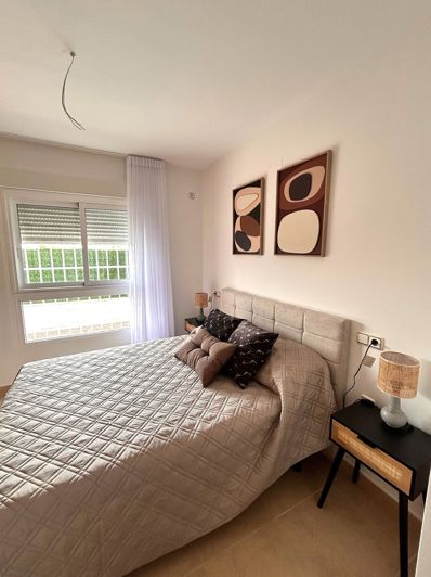 Image No.33-1 Bed Apartment for sale