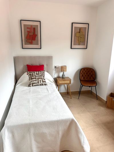 Image No.28-2 Bed Apartment for sale