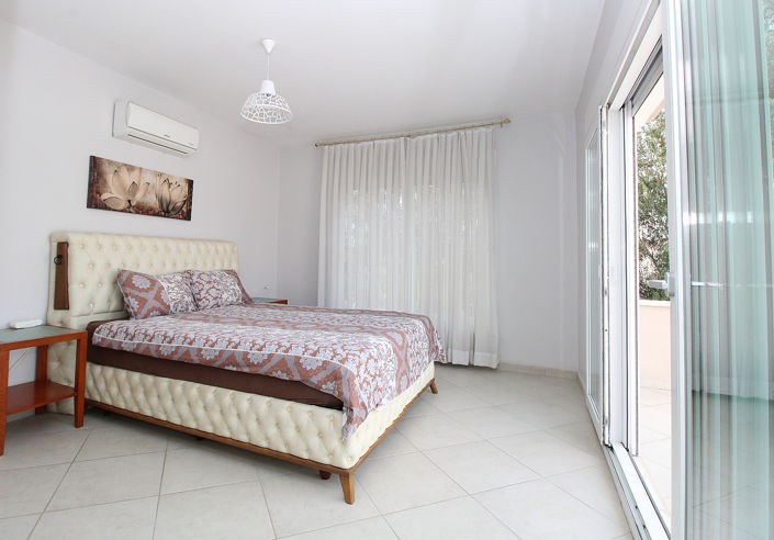 Image No.32-6 Bed House/Villa for sale