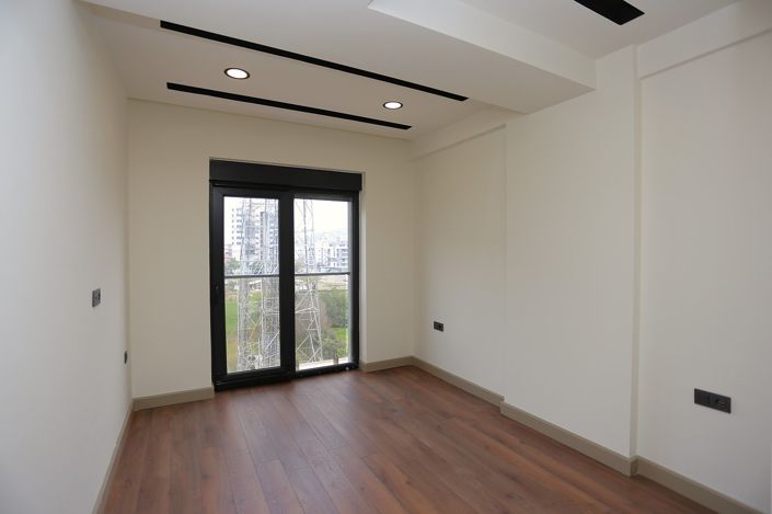 Image No.21-1 Bed Apartment for sale