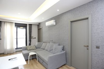 Interior 4