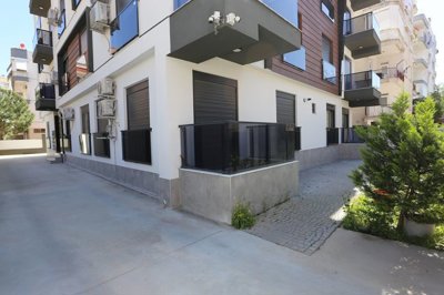 Exterior 3