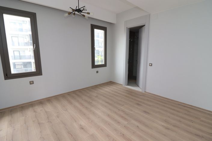 Image No.21-1 Bed Apartment for sale