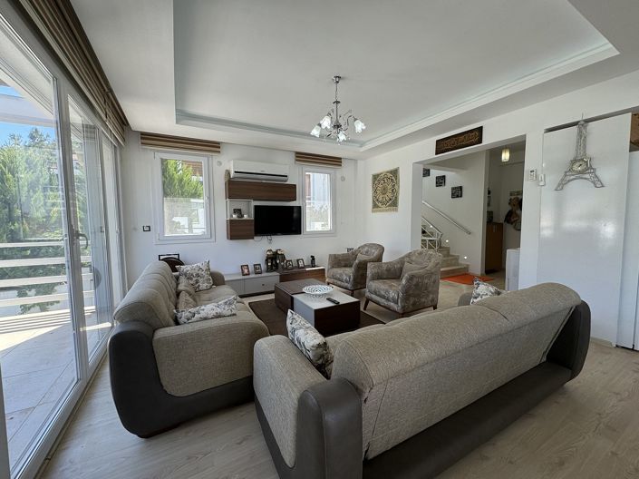 Image No.12-5 Bed House/Villa for sale