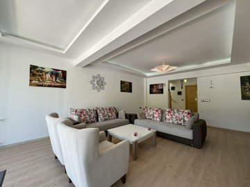 Interior 8