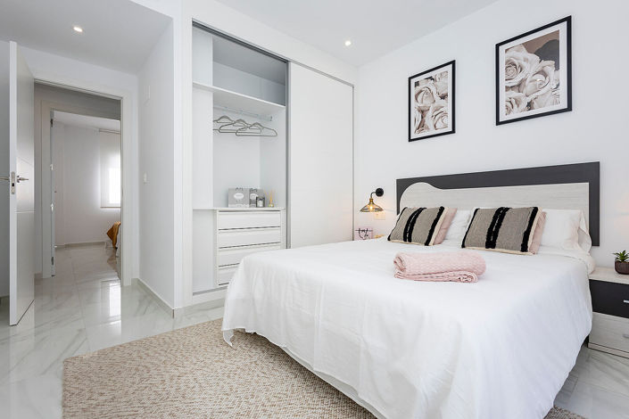 Image No.25-2 Bed Apartment for sale