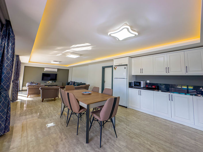 Image No.7-5 Bed House/Villa for sale