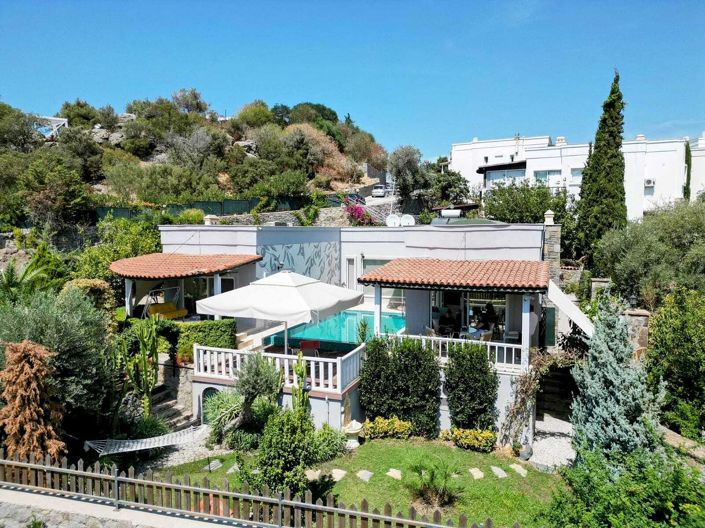 Image No.1-4 Bed House/Villa for sale