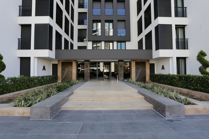 Image No.11-4 Bed Apartment for sale