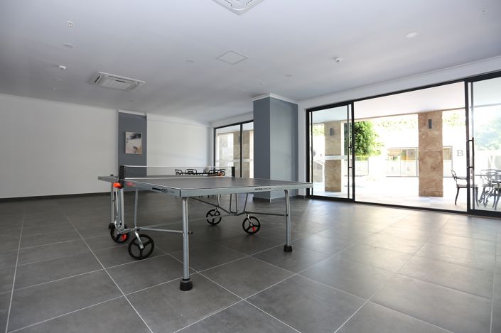 Image No.17-4 Bed Apartment for sale