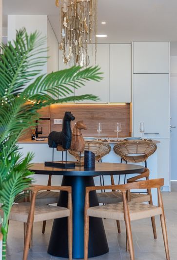 Image No.21-4 Bed Apartment for sale