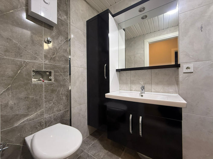 Image No.18-2 Bed Apartment for sale