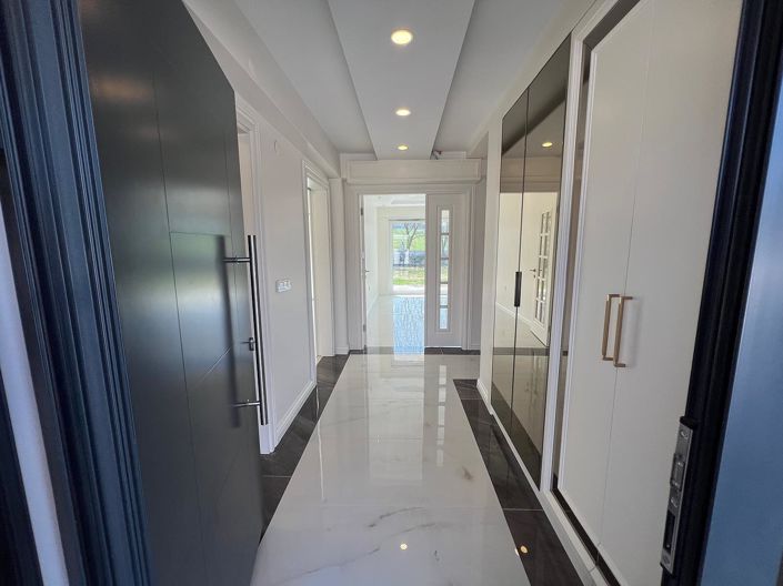 Image No.17-7 Bed House/Villa for sale