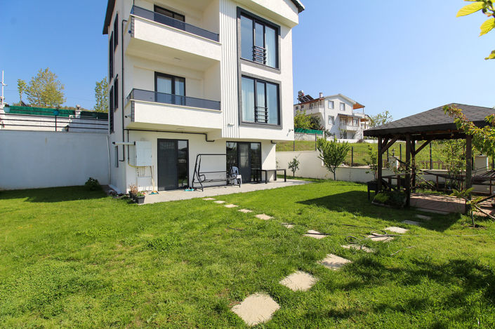 Image No.13-5 Bed House/Villa for sale