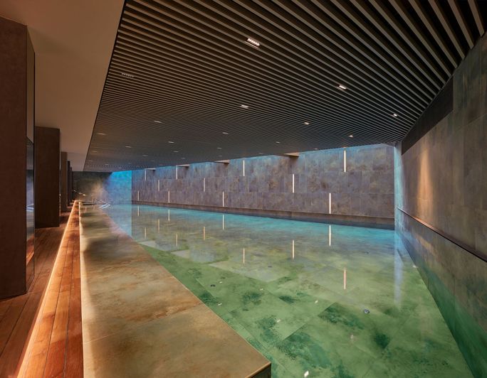 Image No.6-8 Bed Apartment for sale