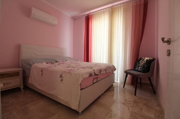 Image No.11-4 Bed Apartment for sale