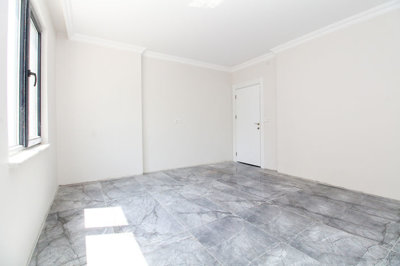 Interior 5