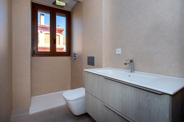 Image No.31-3 Bed Apartment for sale