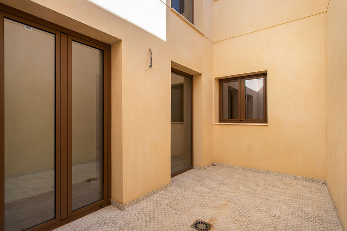 Image No.35-3 Bed Apartment for sale