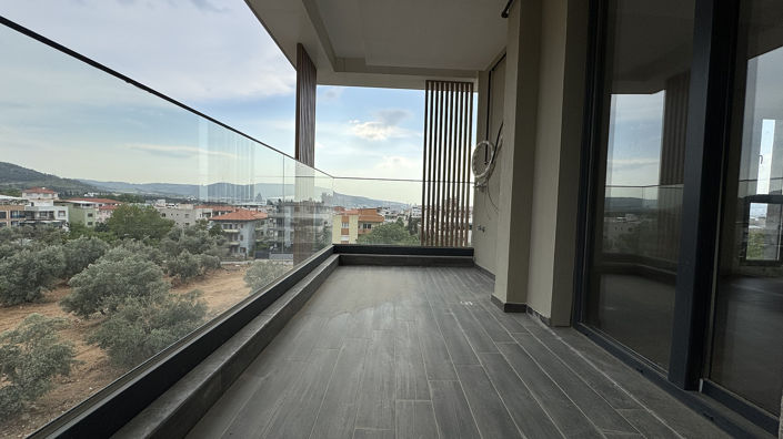 Image No.24-2 Bed Apartment for sale