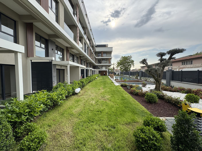 Image No.2-Appartement de 2 chambres à vendre à Bornova