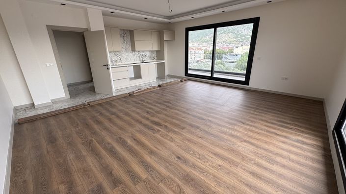 Image No.25-3 Bed Apartment for sale