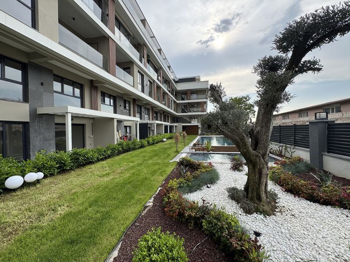 Image No.3-3 Bed Apartment for sale